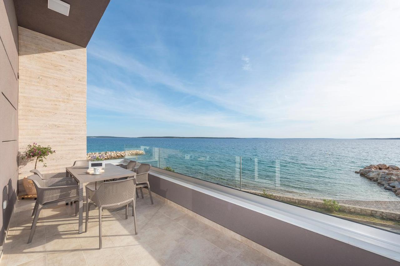 Villa Eni Apartments 2 Mandre Exterior photo