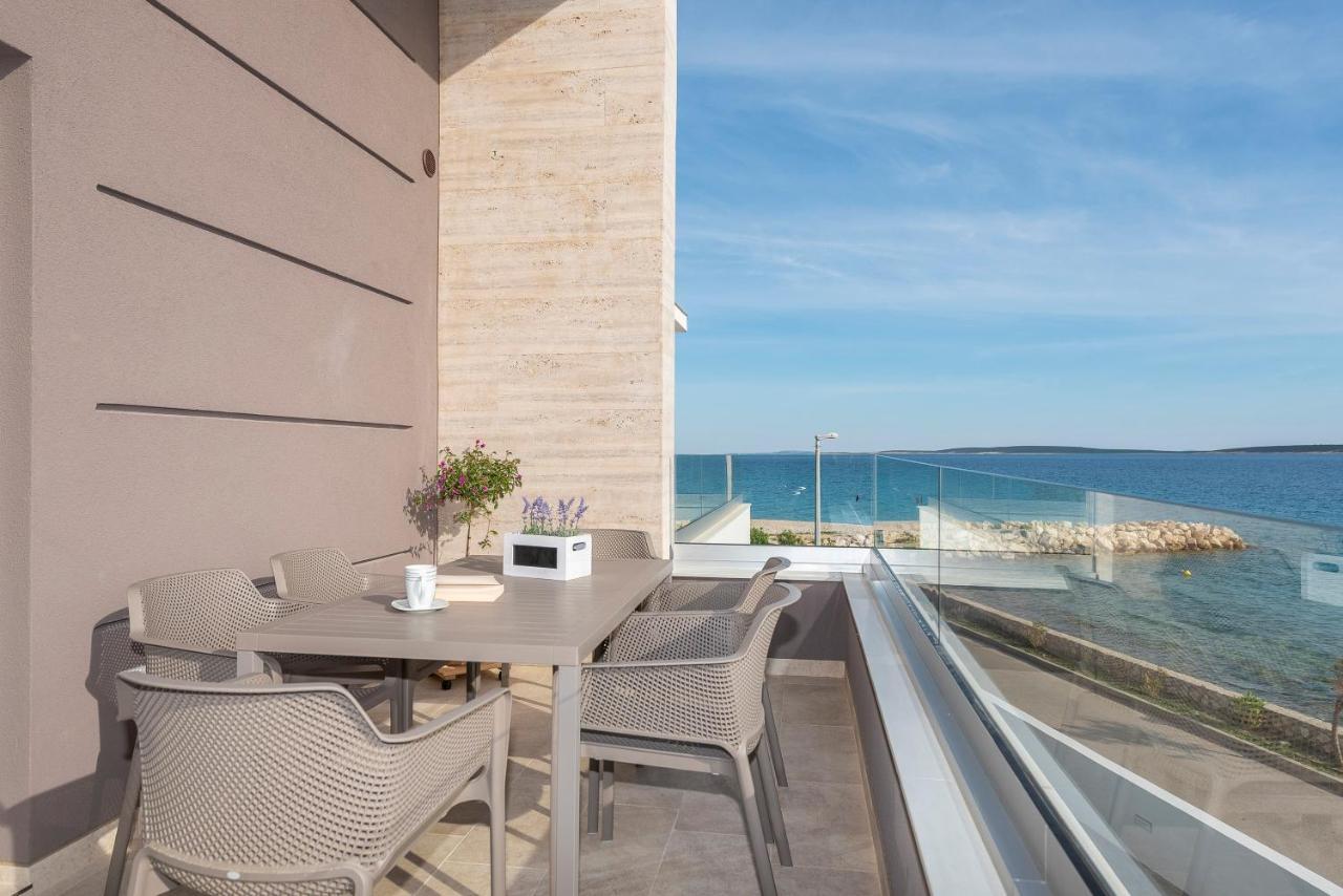 Villa Eni Apartments 2 Mandre Exterior photo