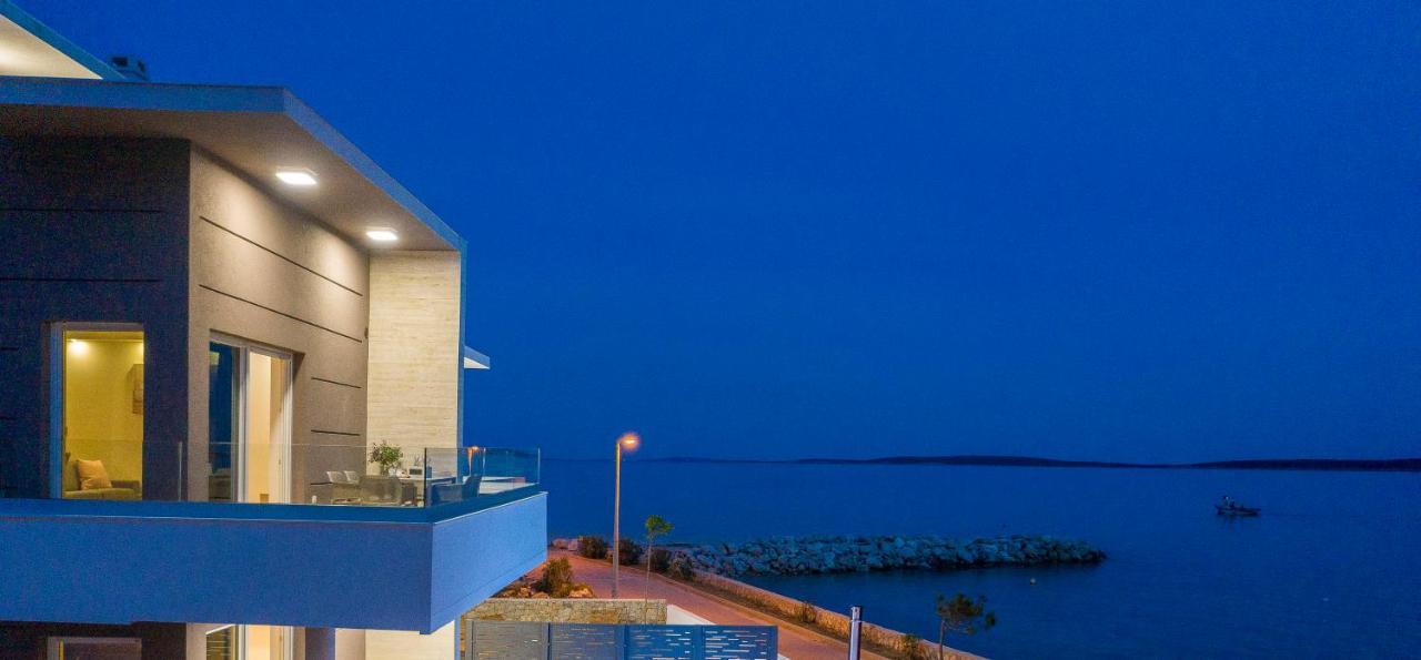 Villa Eni Apartments 2 Mandre Exterior photo
